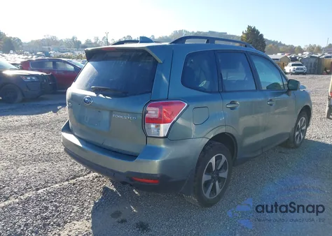 2018 Subaru Forester 2.5I Premium z USA, uszkodzony, nr VIN JF2SJAEC8JH573974